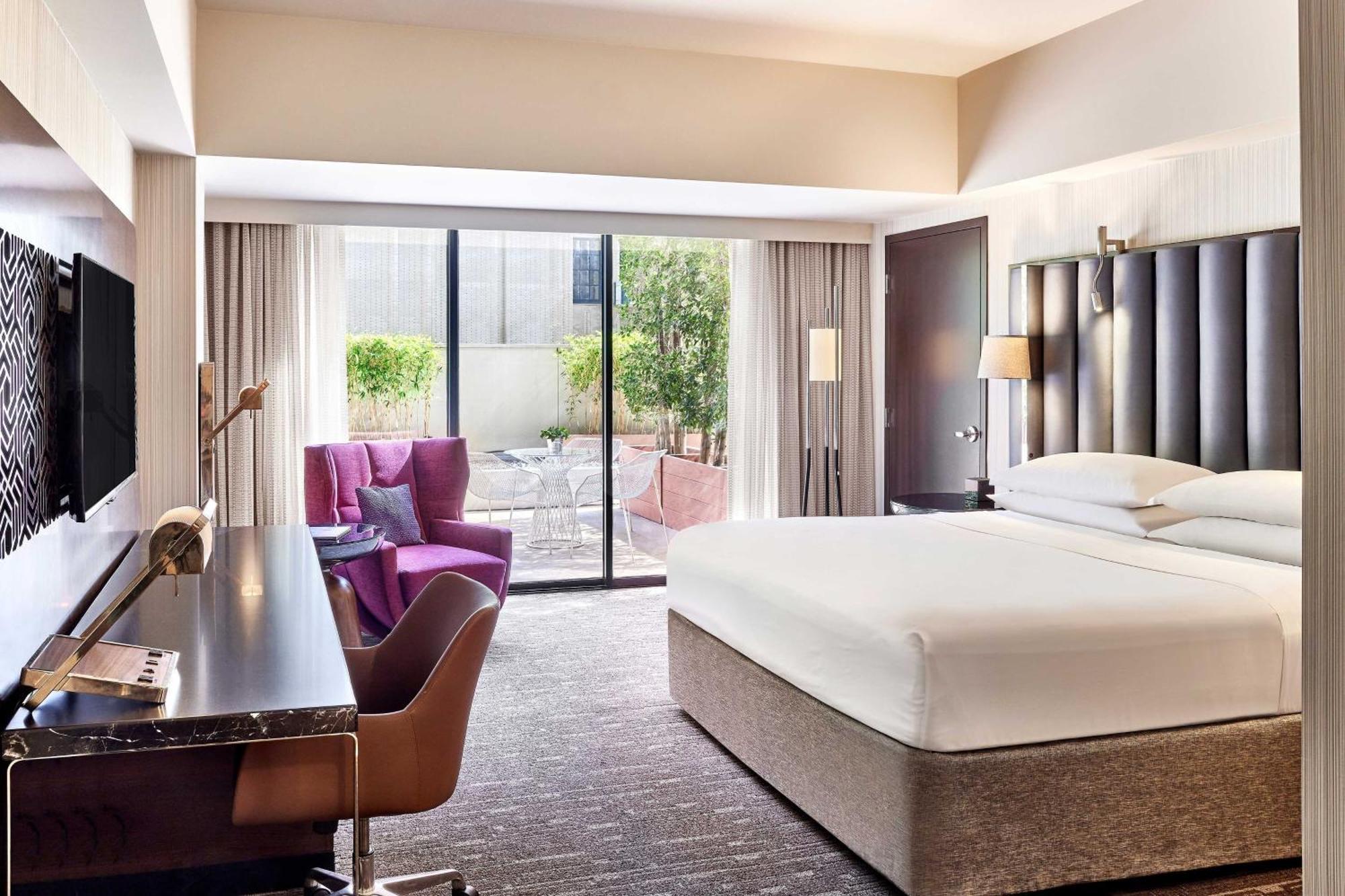 Sheraton Grand Лос-Анджелес Экстерьер фото