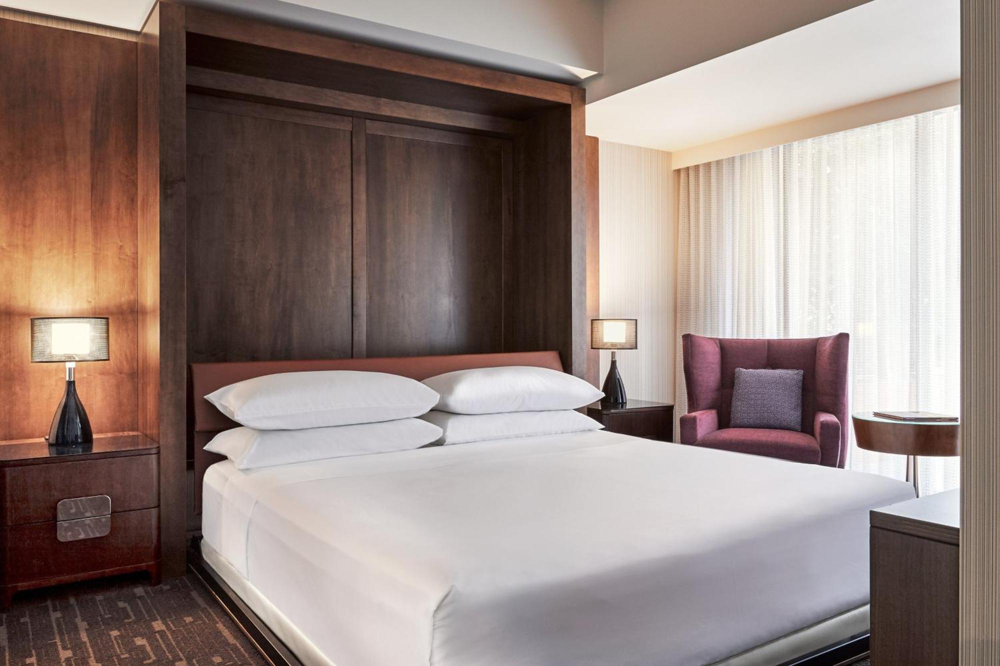 Sheraton Grand Лос-Анджелес Экстерьер фото